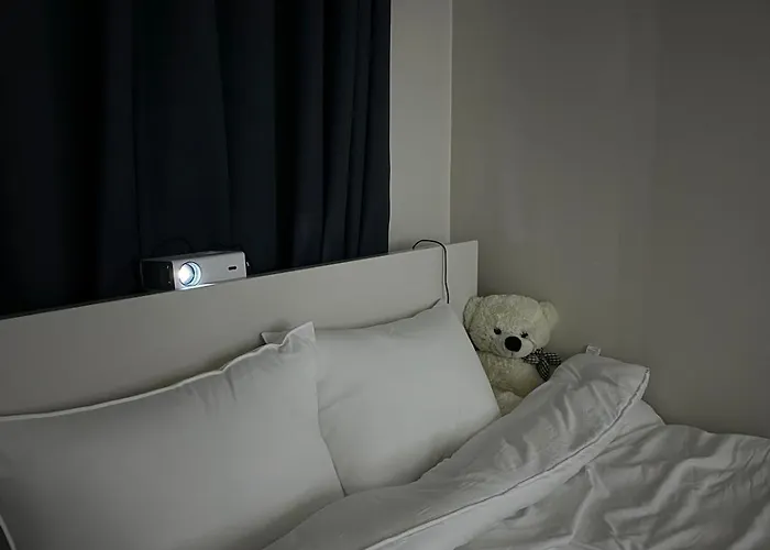 Cozy Private Near Yeongdeungpo-gu Office Station Apartment Seoul