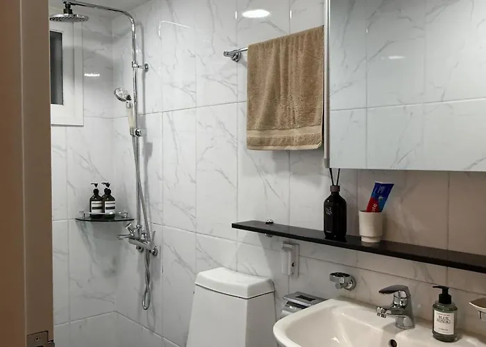 Apartment Cozy Private Near Yeongdeungpo-gu Office Station *