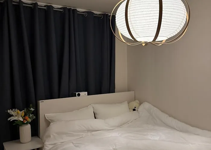 Apartment Cozy Private Near Yeongdeungpo-gu Office Station Seoul